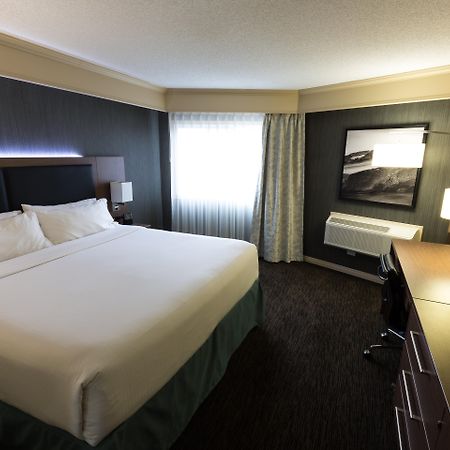 Holiday Inn Express Edmonton Downtown By Ihg Exterior foto