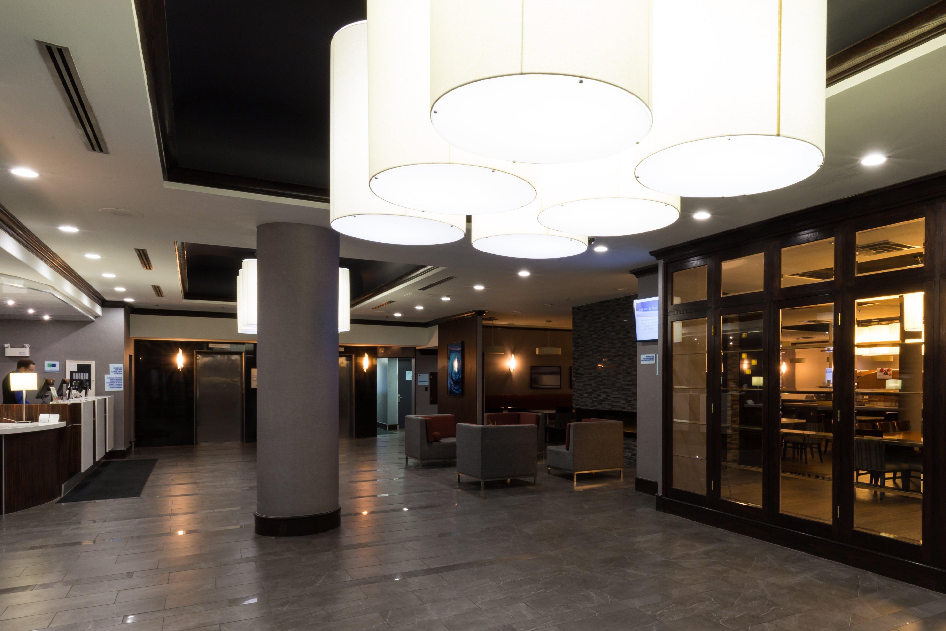 Holiday Inn Express Edmonton Downtown By Ihg Exterior foto