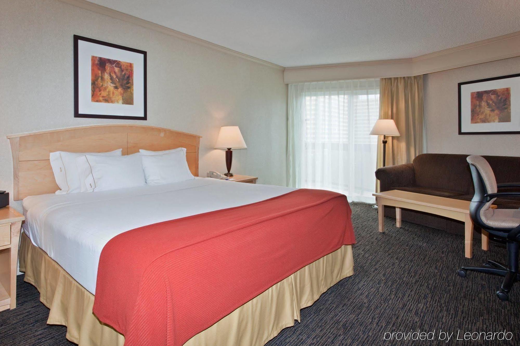 Holiday Inn Express Edmonton Downtown By Ihg Exterior foto